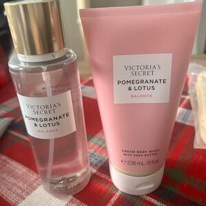 Victoria's Secret Pomegranate & Lotus Balance Set - Pink